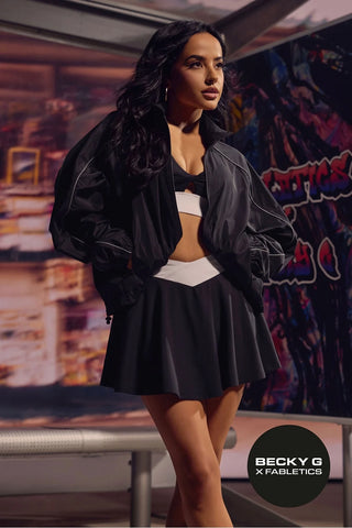 Fabletics Tempo Lightweight Windbreaker - Black