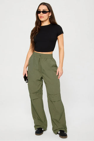 Fabletics Woven Crinkle Pant - Utility Green