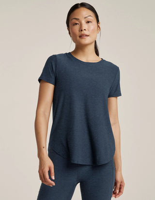 Beyond Yoga Featherweight On The Down Low Tee - Nocturnal Navy