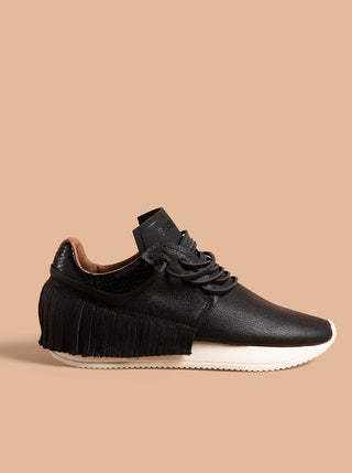 Esseutesse Leather Fringe Sneaker in Black