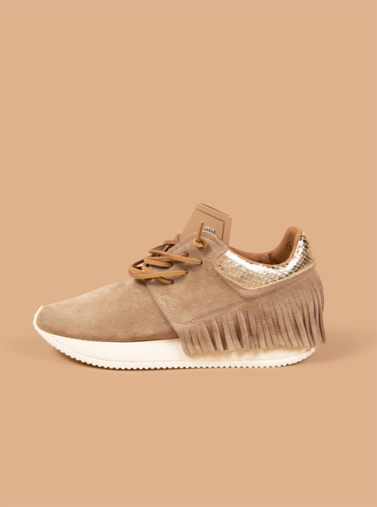 Esseutesse Suede Fringe Sneaker in Beige 