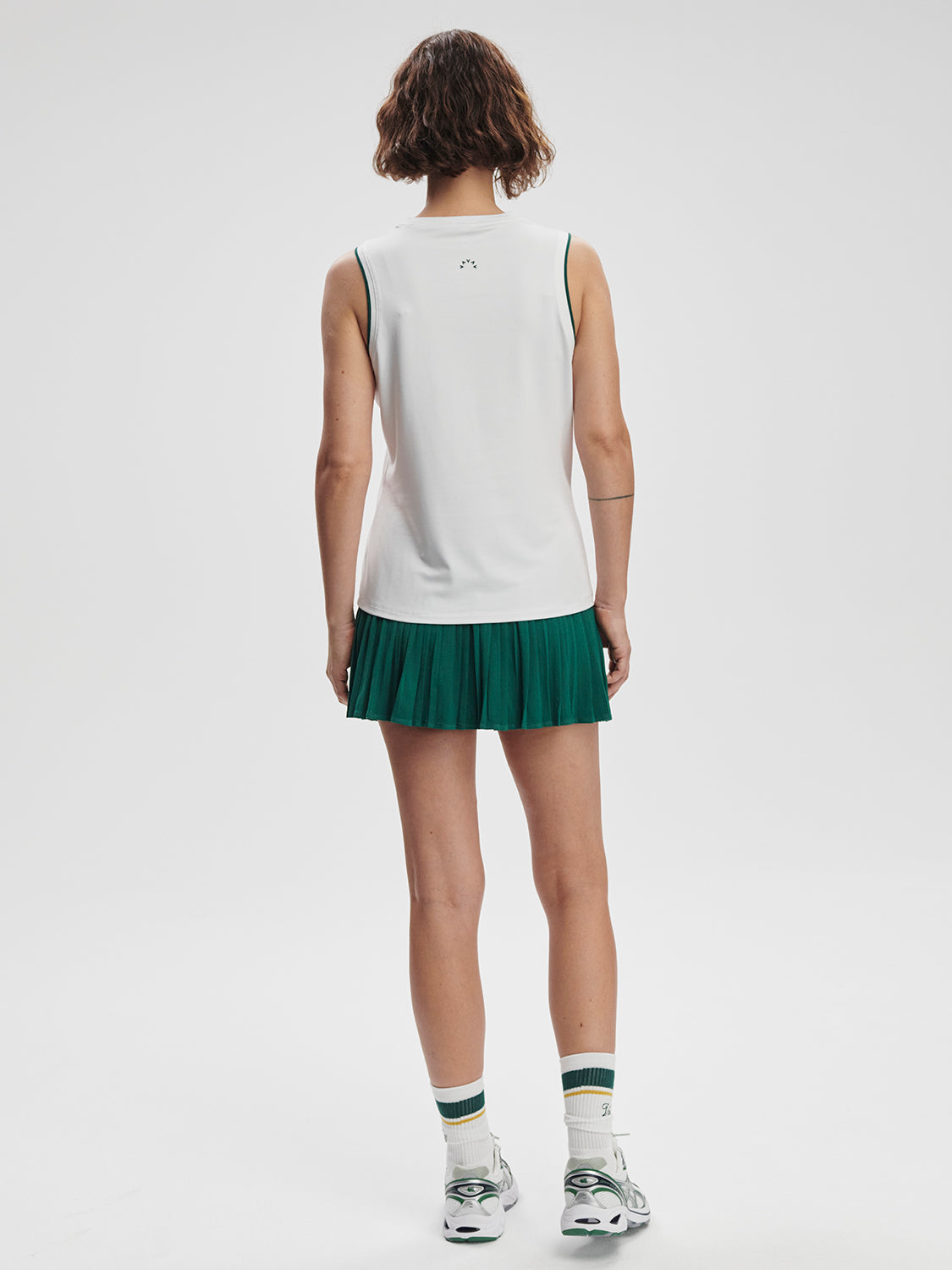 Varley Arton Performance Tank - White/Forest – SculptHouse